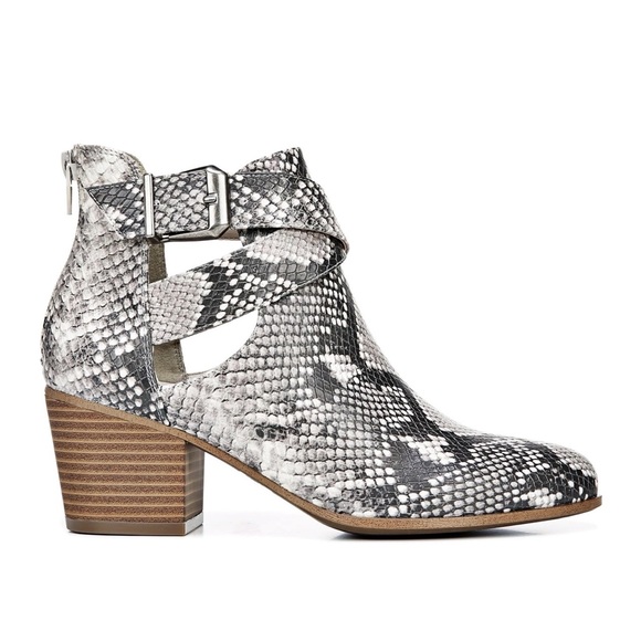 Fergalicious Kelsey Snake Ankle Boots Reptile Fall - Picture 13 of 13